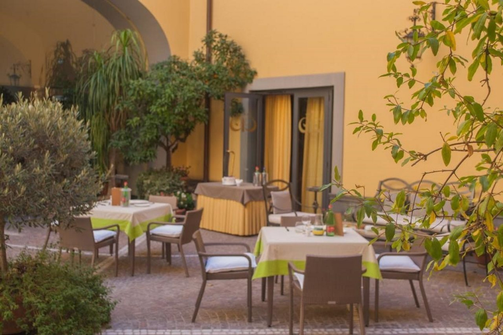 Le Cheminée Business Hotel Napoli