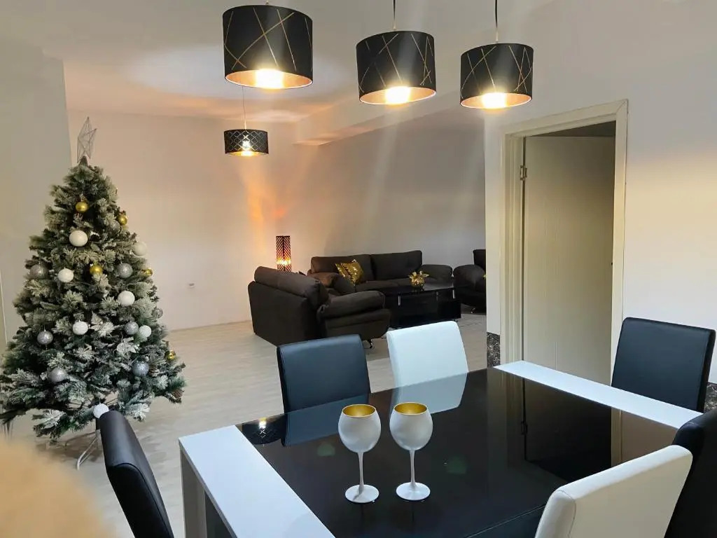 Gold Luxury Apartment