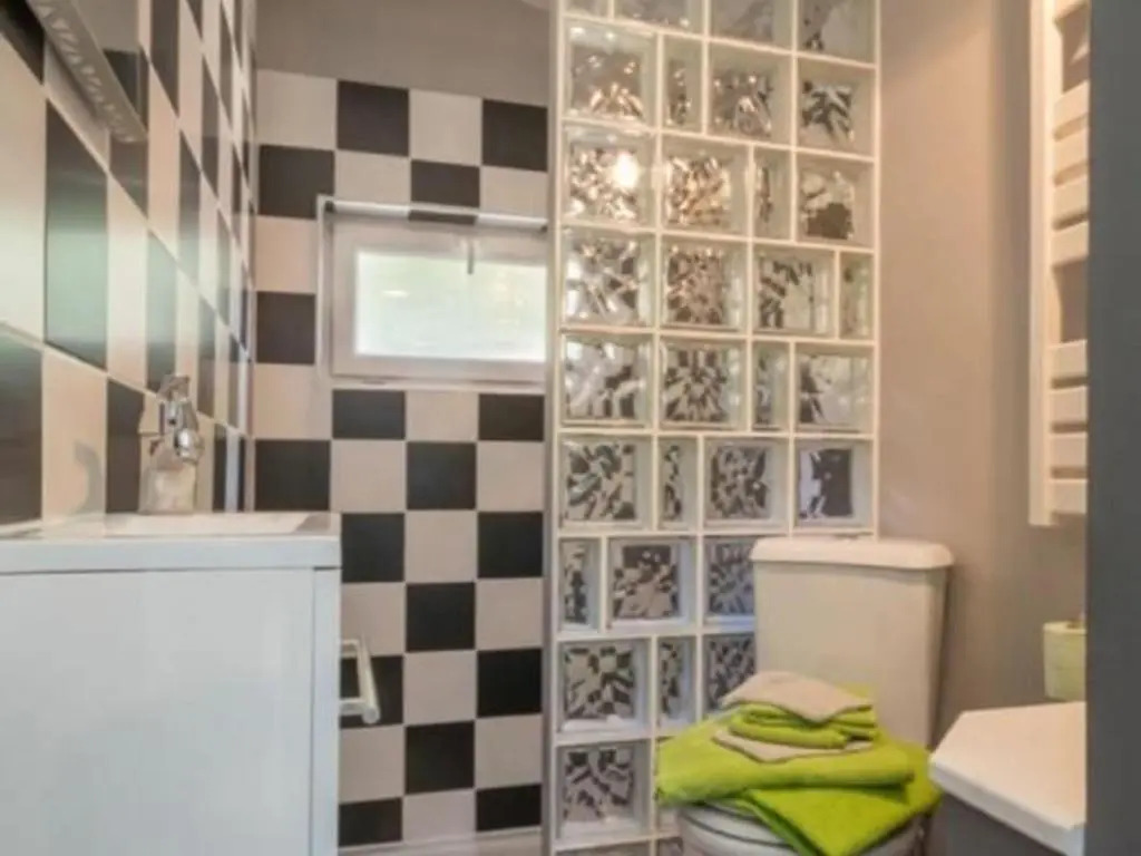 "Studio urbain avec jardin privatif, à 10 min de Nantes, proche transports et vélos inclus" - FR-1-306-816