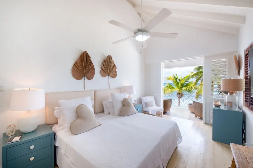 Exceptional Beachfront Living - Milord Sunsets 3 Bedroom Home by Blue Sky Luxury