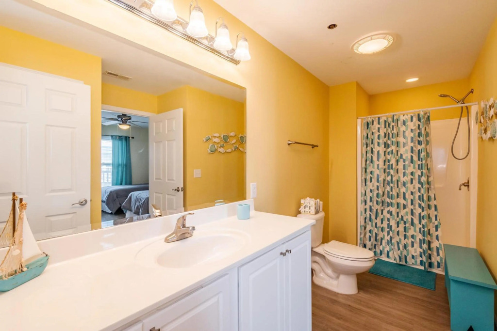 Sea Esta by Oak Island Accommodations