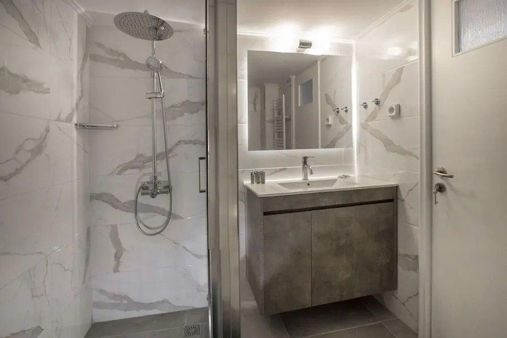 Roomy & Comfortable Apt Near Acropolis by GHH
