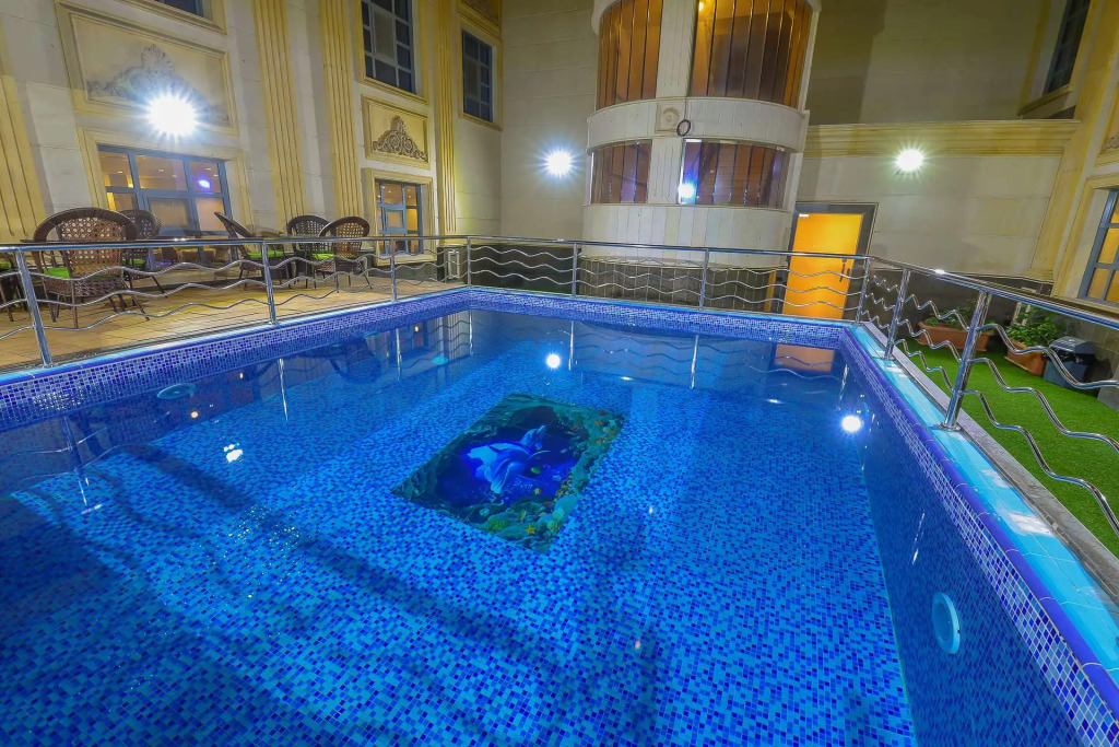 Crown Town Hotel