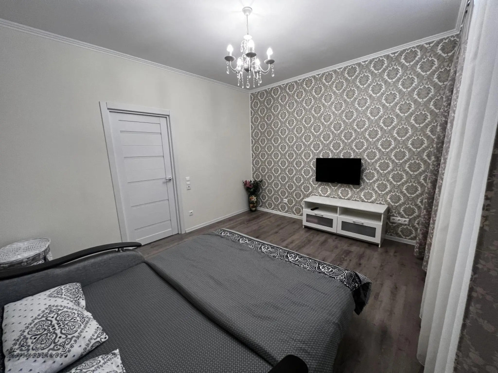 АлексХоум на улице Алексея Короткова 1