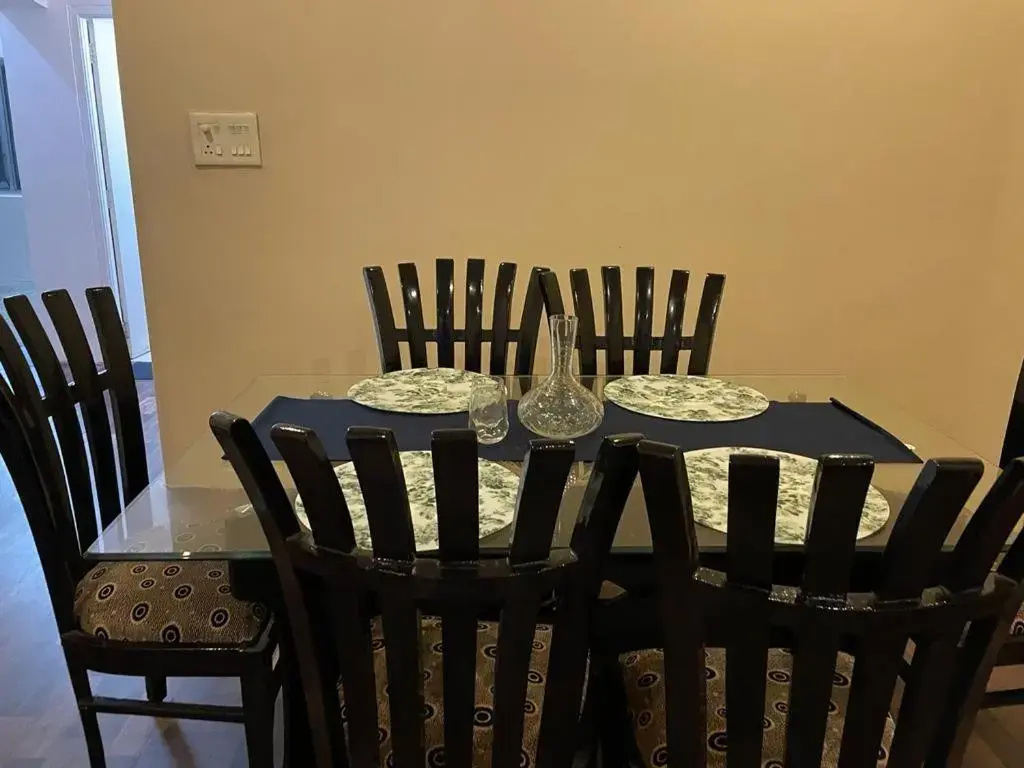 Visitors Lounge by MMG - 2&3BHK Furnished - Rd 12 Banjara Hills