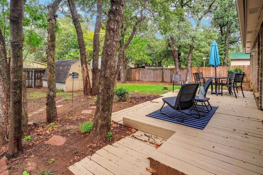 Cozy 3br Kid & Dog Friendly Home In Central Location! 3 Bedroom Home by RedAwning
