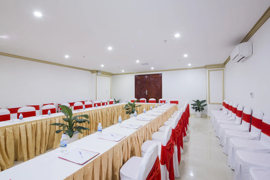 Paris Luxury Hotel & Apartment Nha Trang