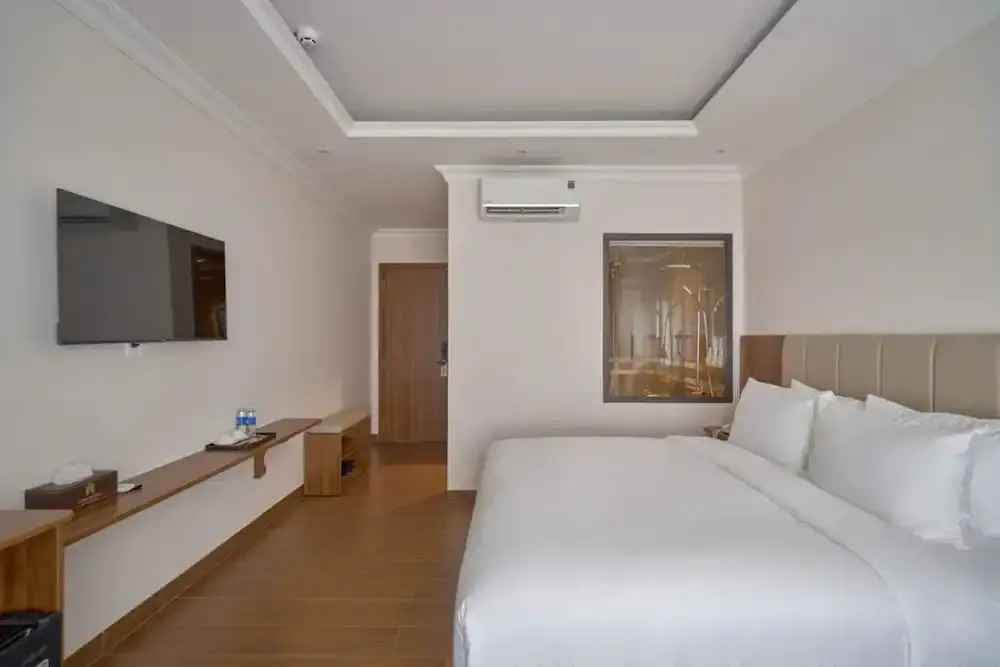 Lyns Hotel
