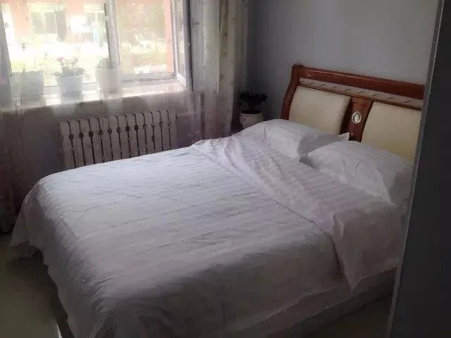 Erguna Lvyue Family Hotel