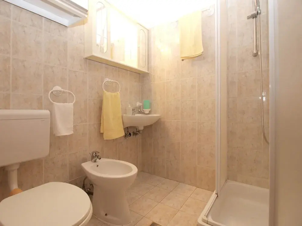 Apartment 1652