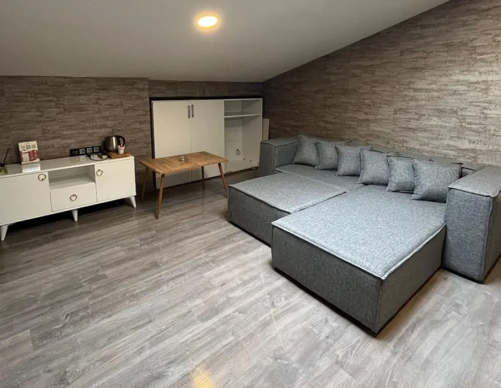 La Vie Suite Hotel