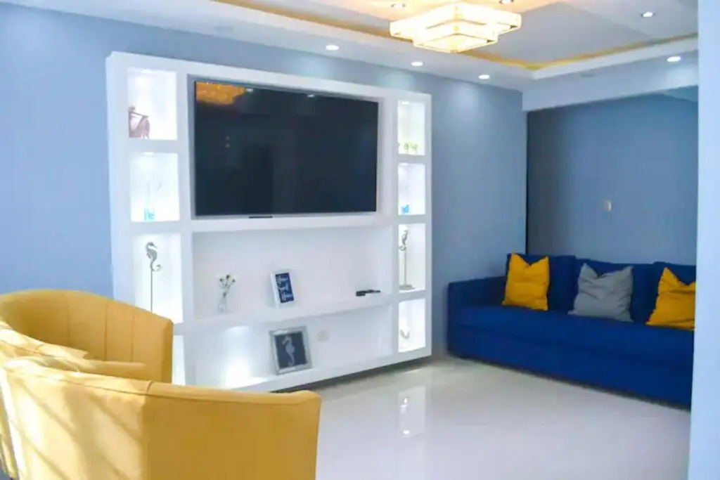 Royal 3 BR Family Apartment