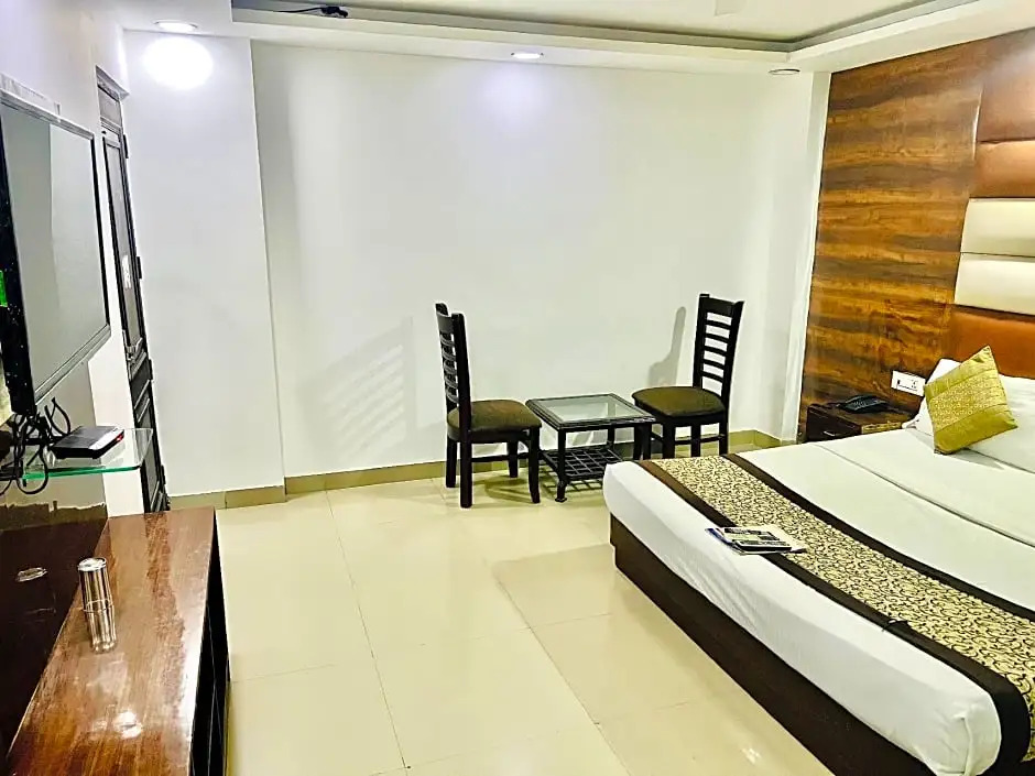 Hotel Krone Plaza Near IGI Airport Delhi