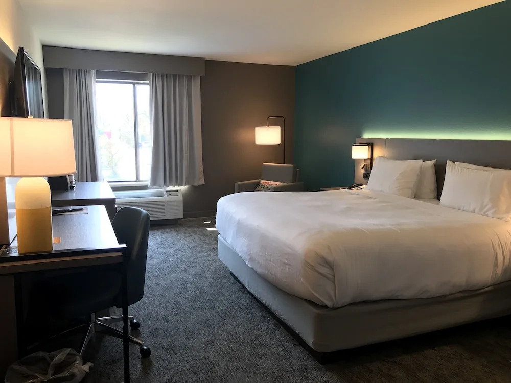 Holiday Inn Express Germantown Nw Milwaukee