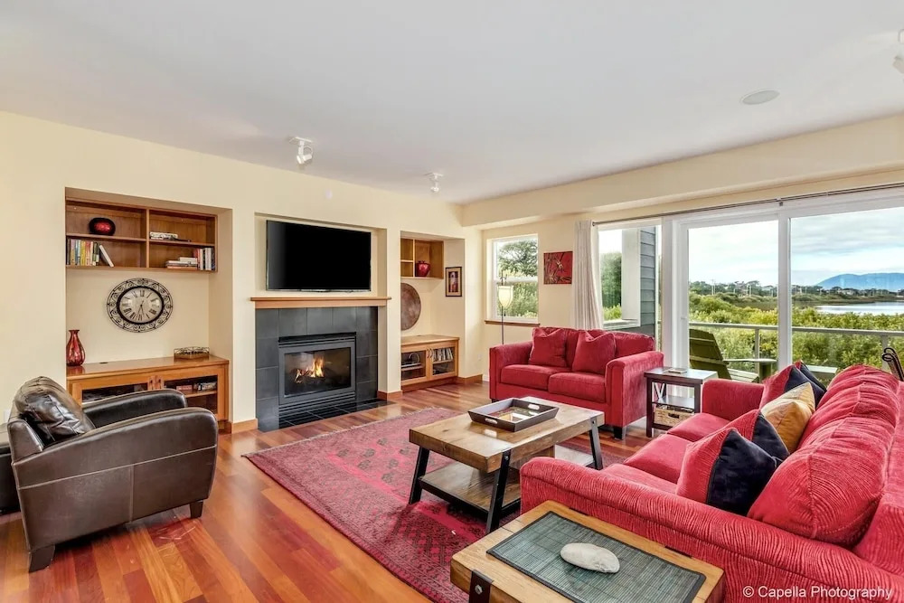 Lakeside Haven 3 Bedroom Townhouse