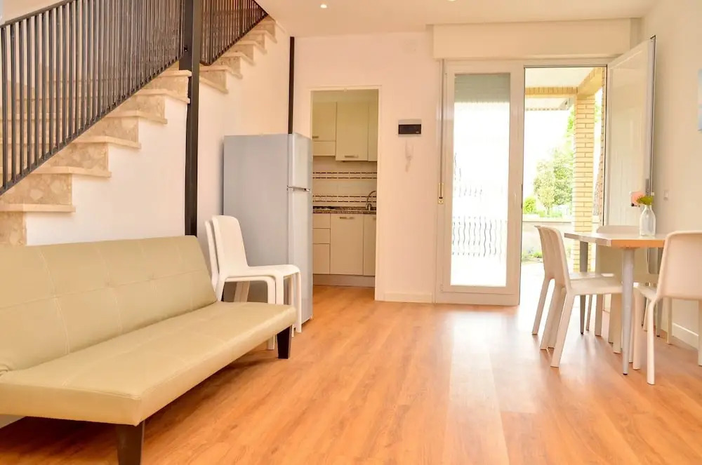 Lovely Peaceful Villa Near the Beach-beahost