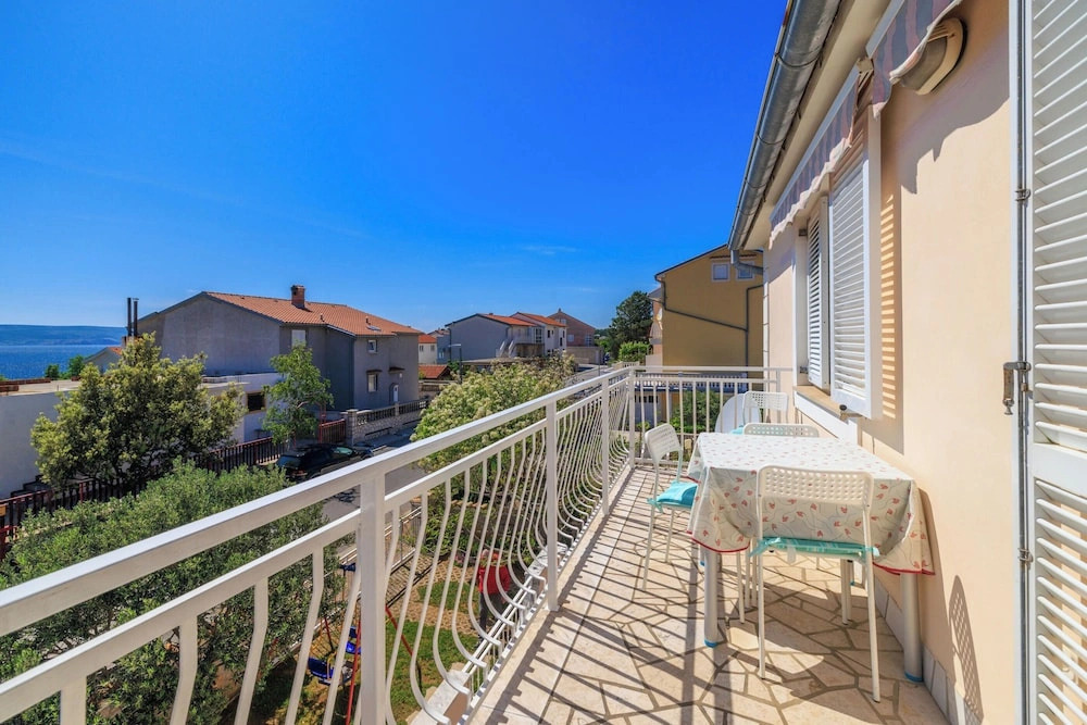 Apartments Villa Mala