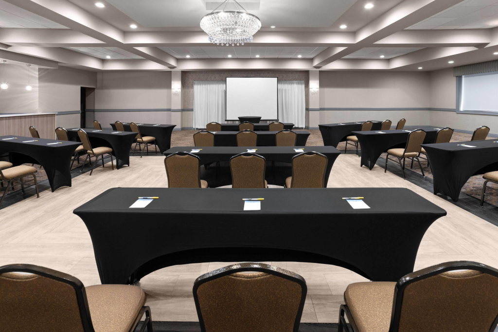 Days Hotel by Wyndham Toms River Jersey Shore