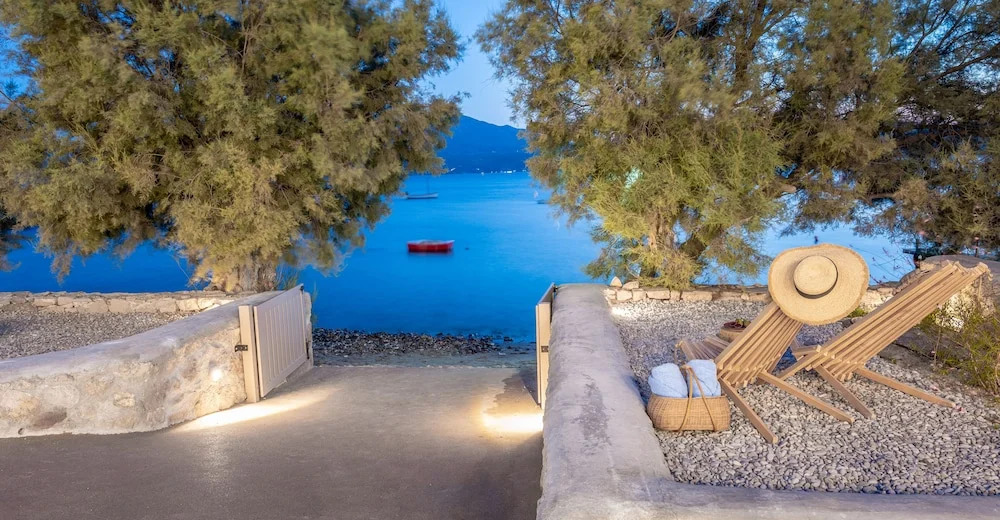 KLIMA BAY Beachfront Boutique Houses