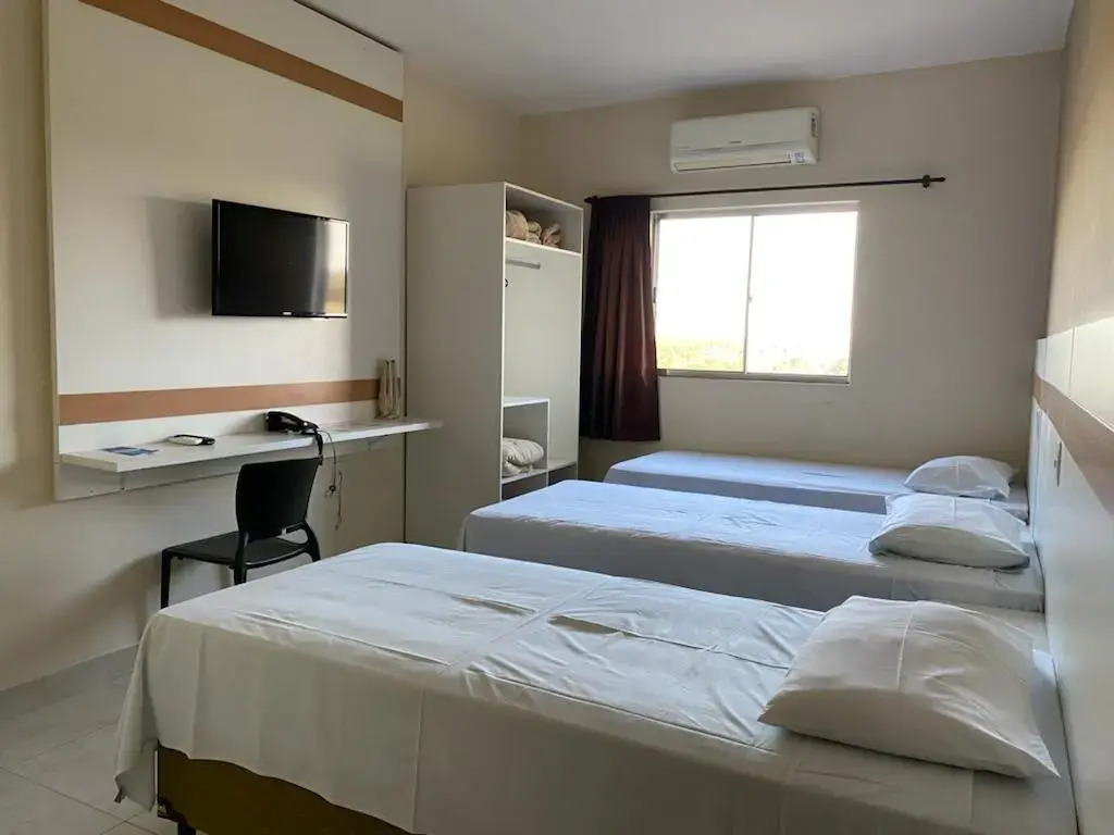 Tis Hotel 497