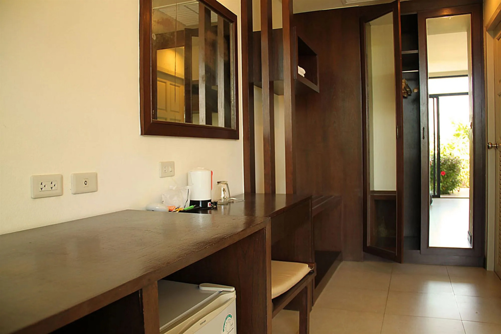 Memory Karon Resort