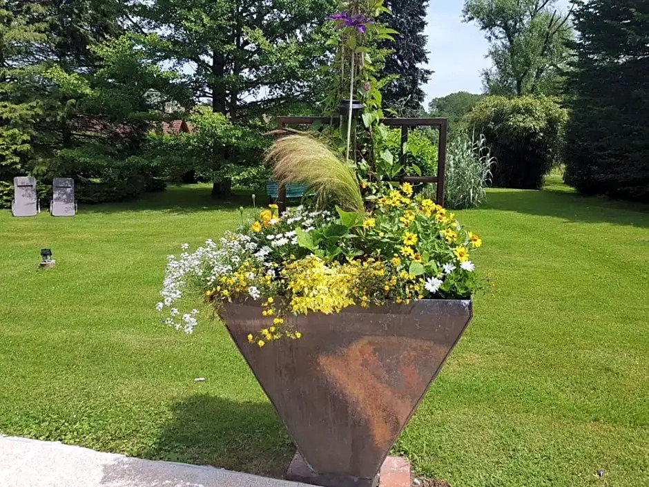 Le Venay