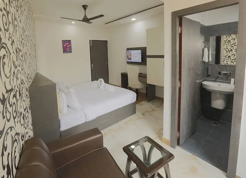 Hotel A Star - 50 Meter from Golden temple