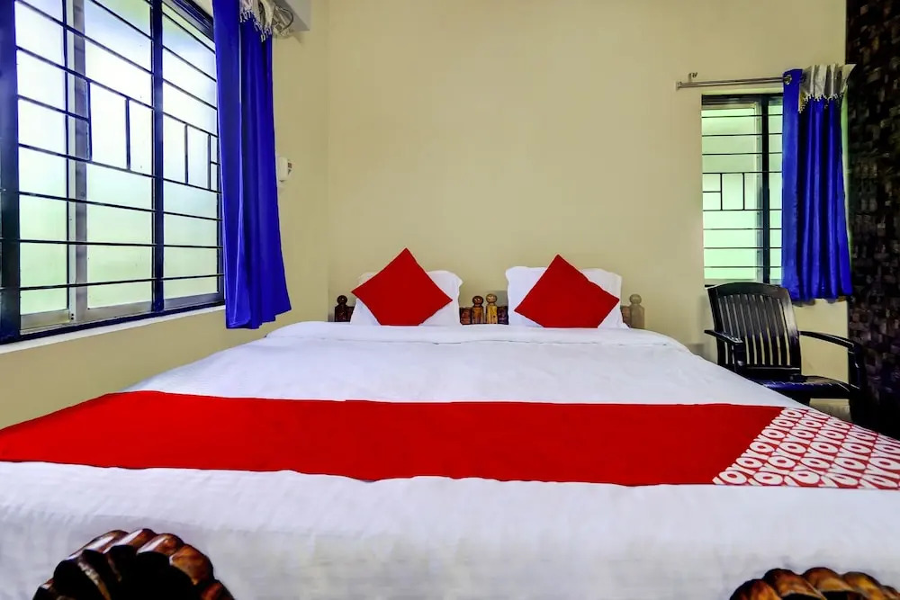 OYO Flagship 60003 Hotel Santosh
