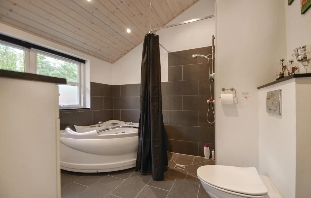 Amazing Home in Ebeltoft With 3 Bedrooms and Wifi