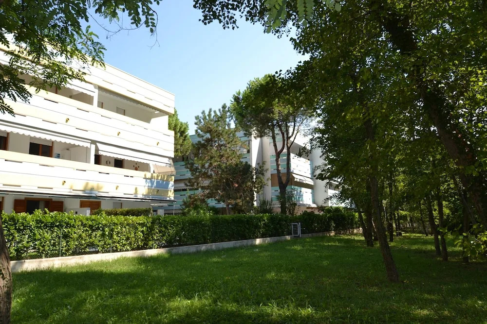 Enjoy Your Stay in our Cozy Bright Flat
