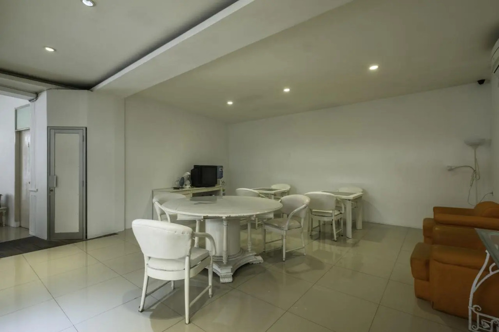 Kyai Luhur Guest House