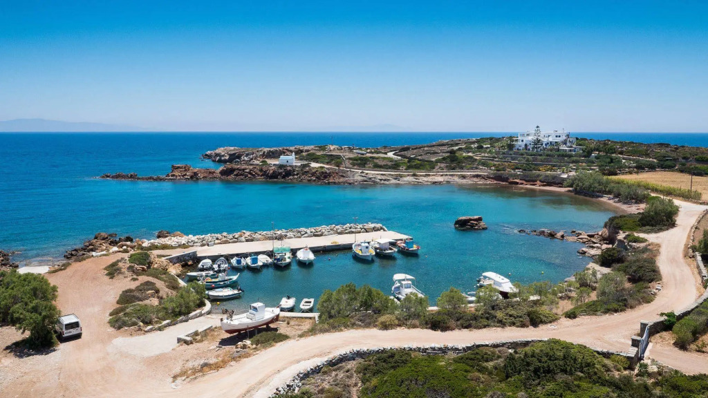 Martineli Residence - A Beachfront Estate