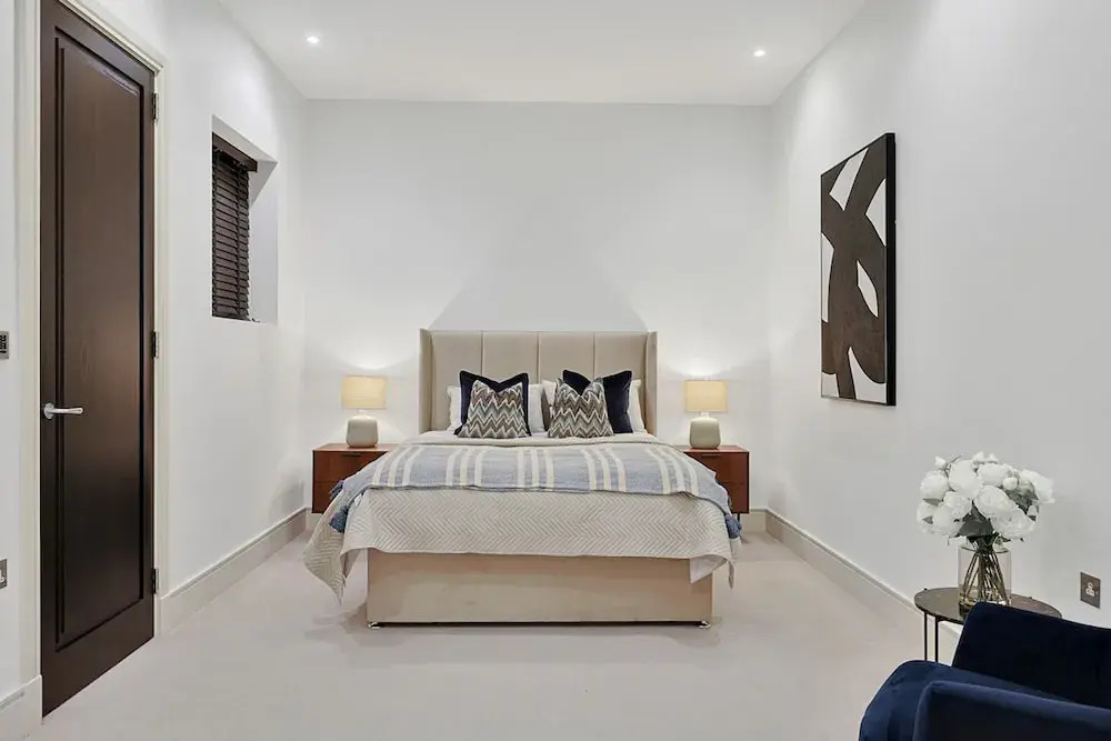 Luxe Home With Cinema Room - South Kensington
