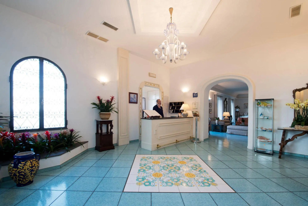 Hotel Aurora
