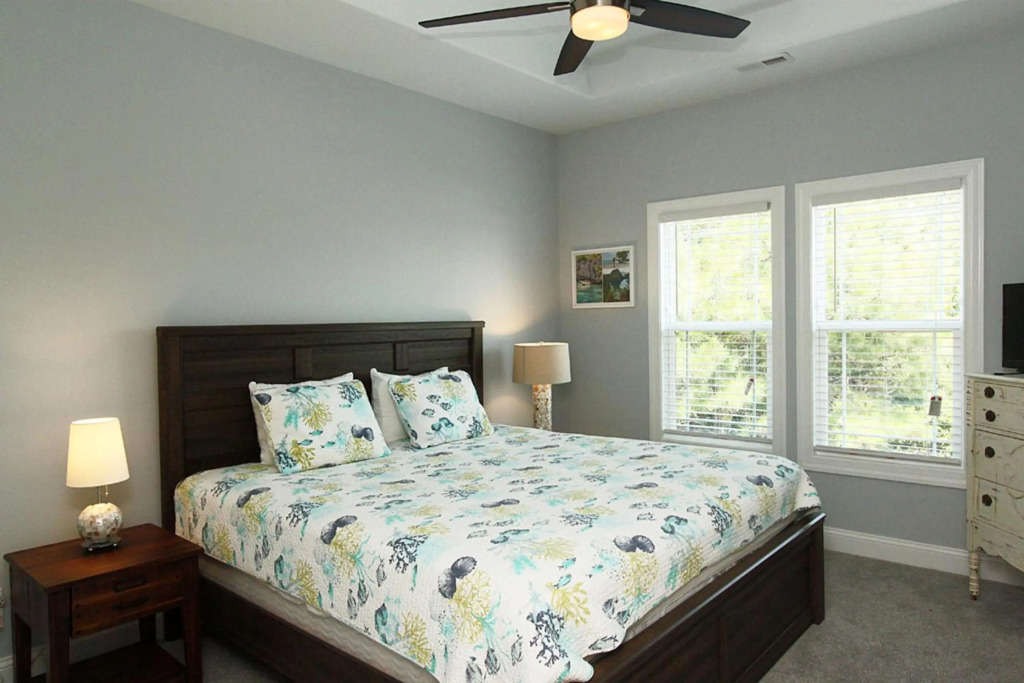 Bonne Mer by Oak Island Accommodations