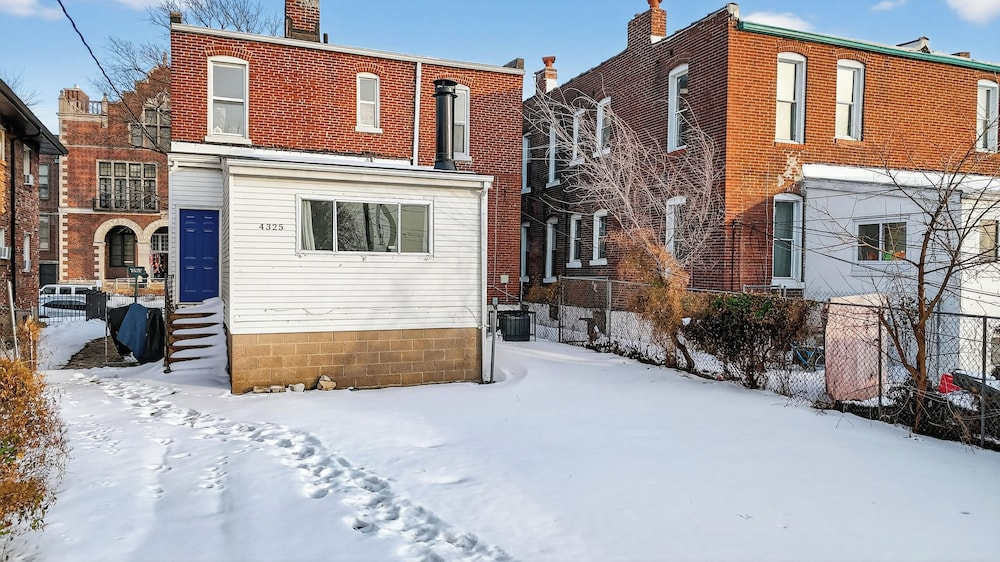 Spacious 3BR House in St. Louis