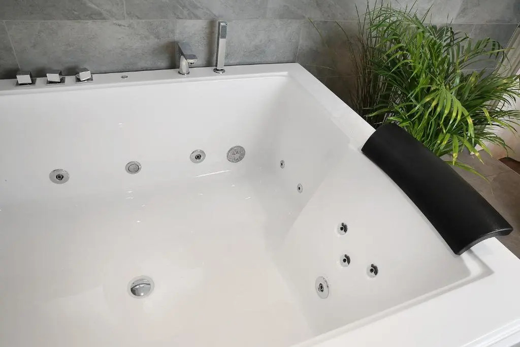 Private Spa LUX with Whirlpool and Sauna in Zurich