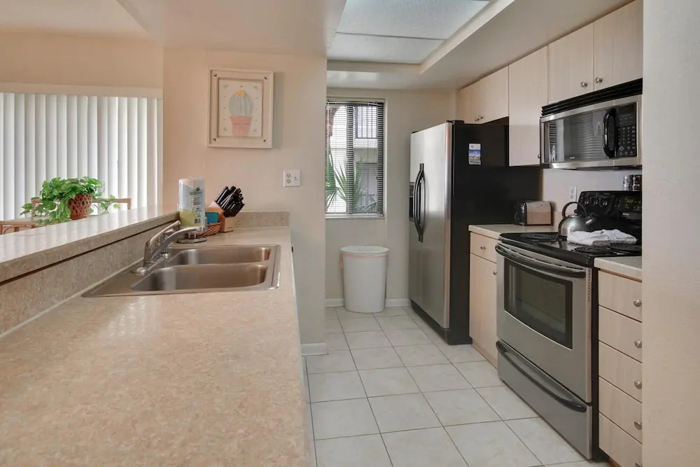 Land's End 206 Building 7 Corner Condo/3tvs/new Flooring!