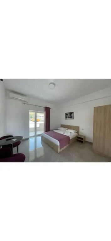 Sweet Hotel