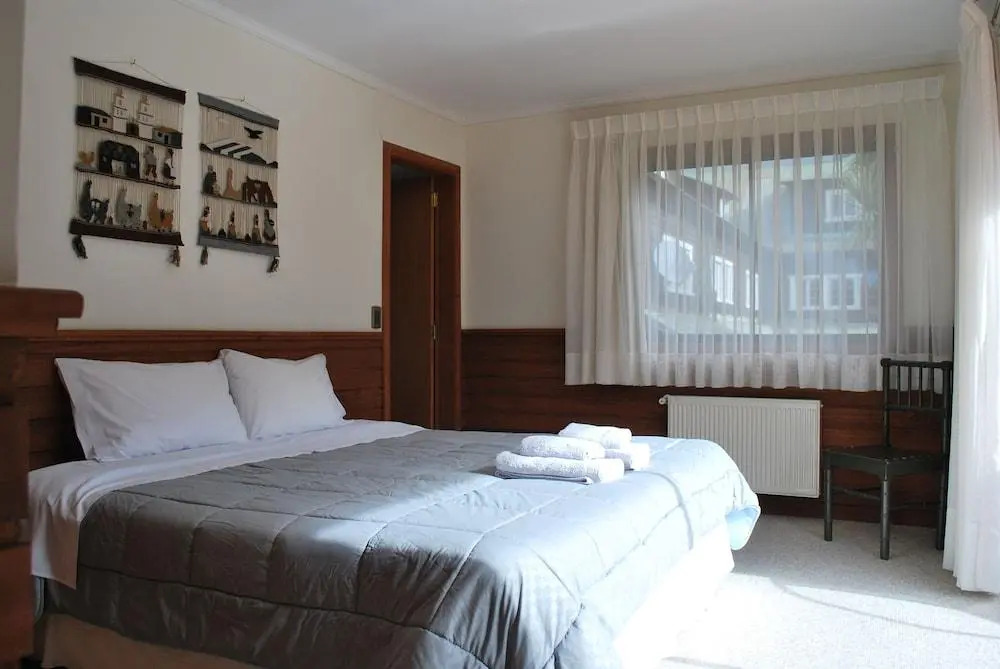 Frontera Pucón Hostel B&B