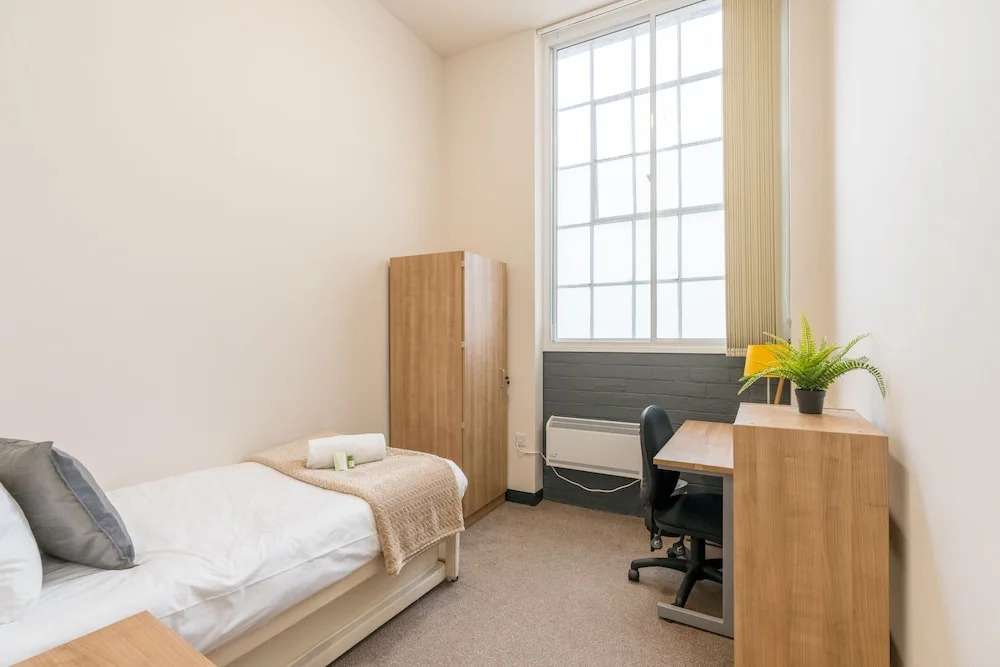 JOIVY Meadows Park En-Suite Rooms