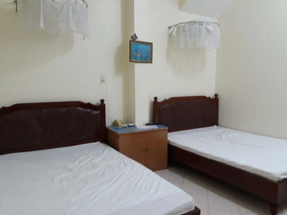 OYO 827 Bach Duong Hotel