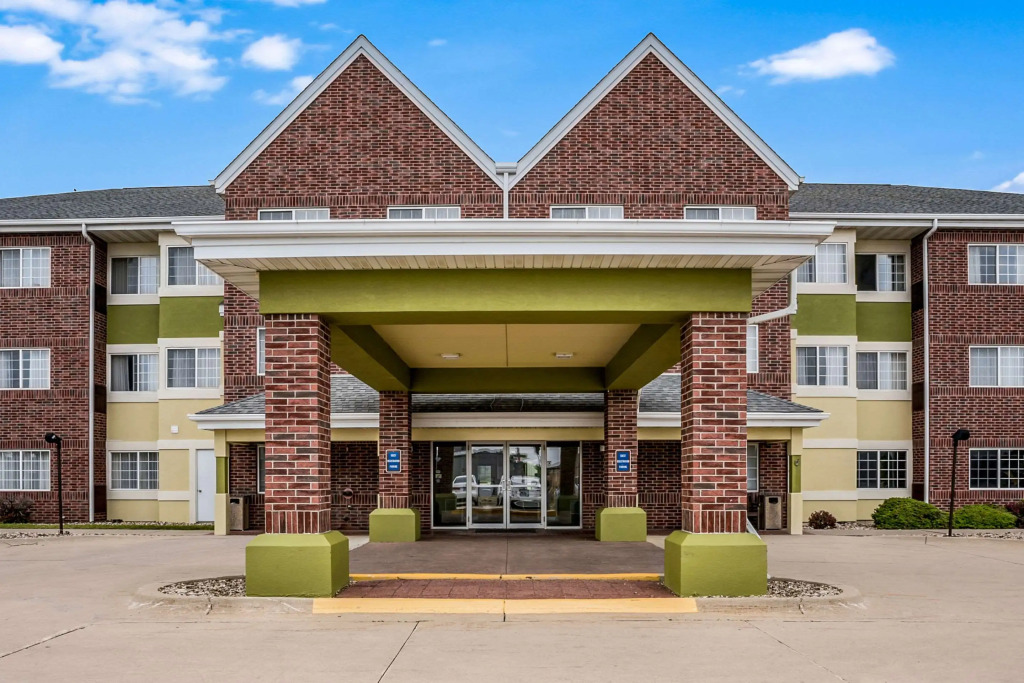 MainStay Suites Cedar Rapids