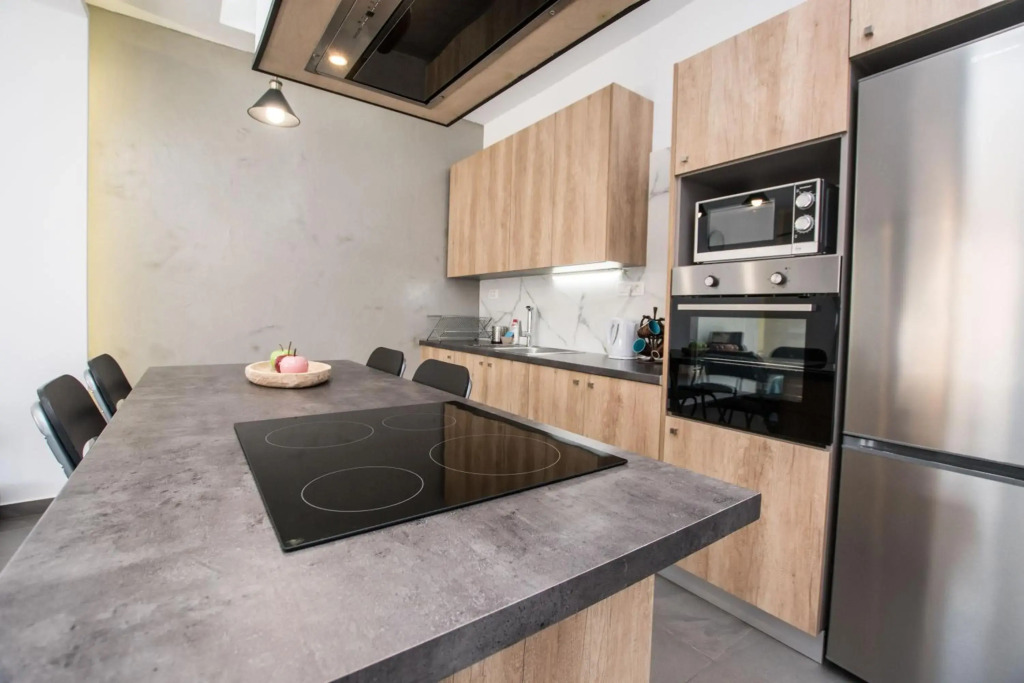 Modern Spacious Apartment
