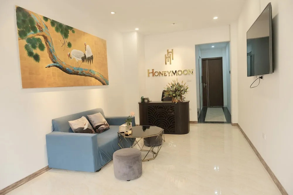 Honeymoon Hotel 2