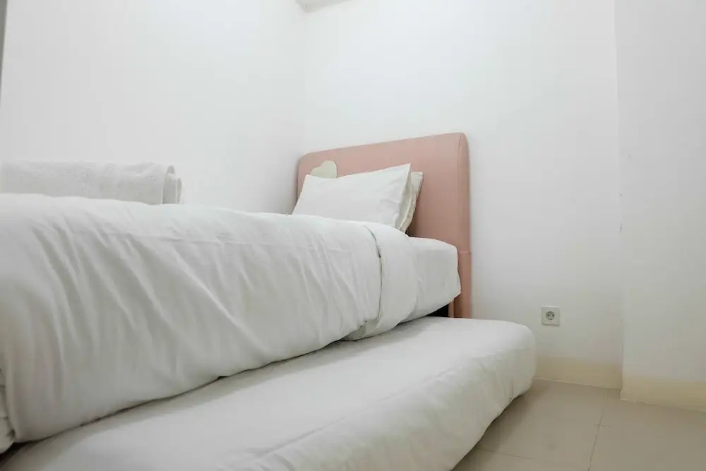 Compact Bassura City Apartment near Jatinegara