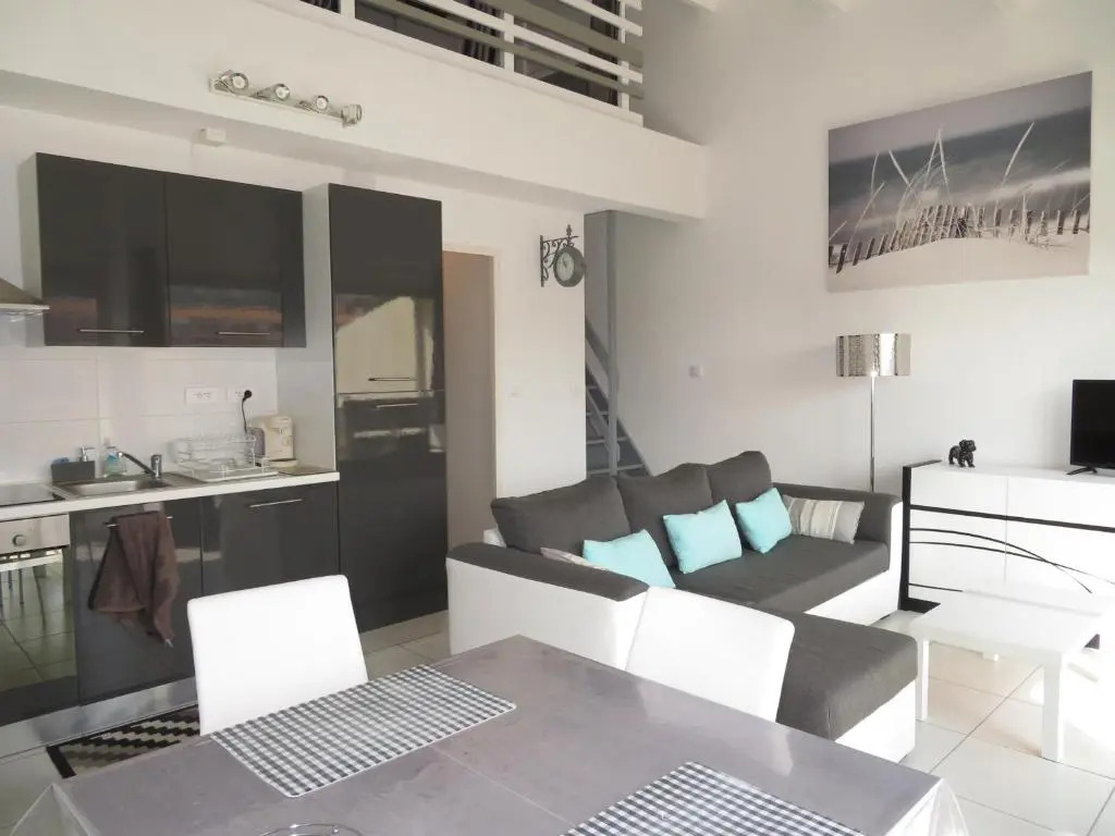 Appartement Sète, 2 Pièces, 6 Personnes - Fr-1-338-357