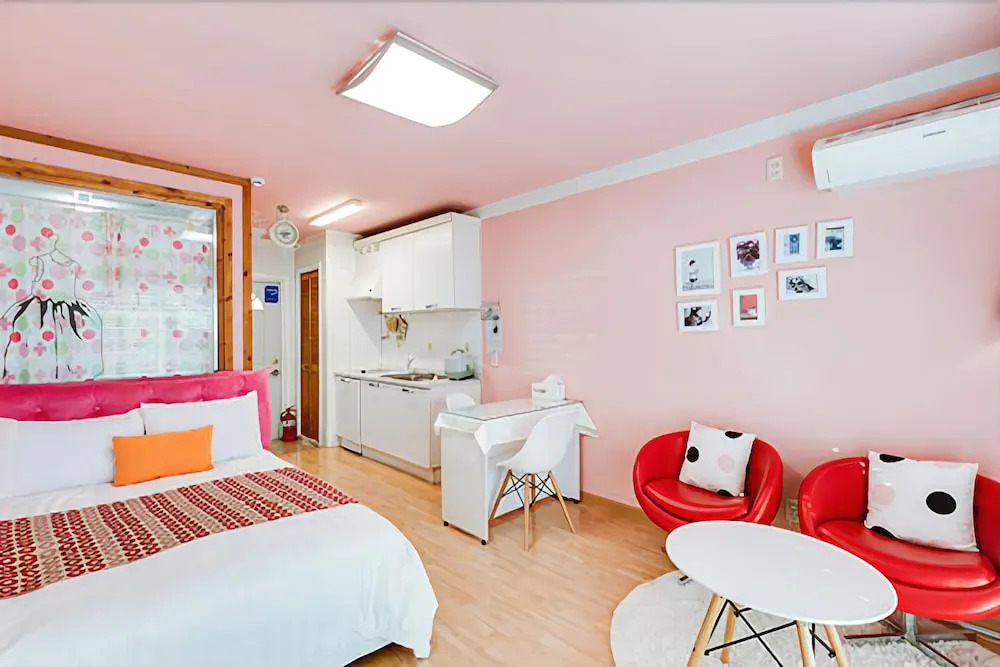 Yangyang Seorak Spa Herb Ville Pension