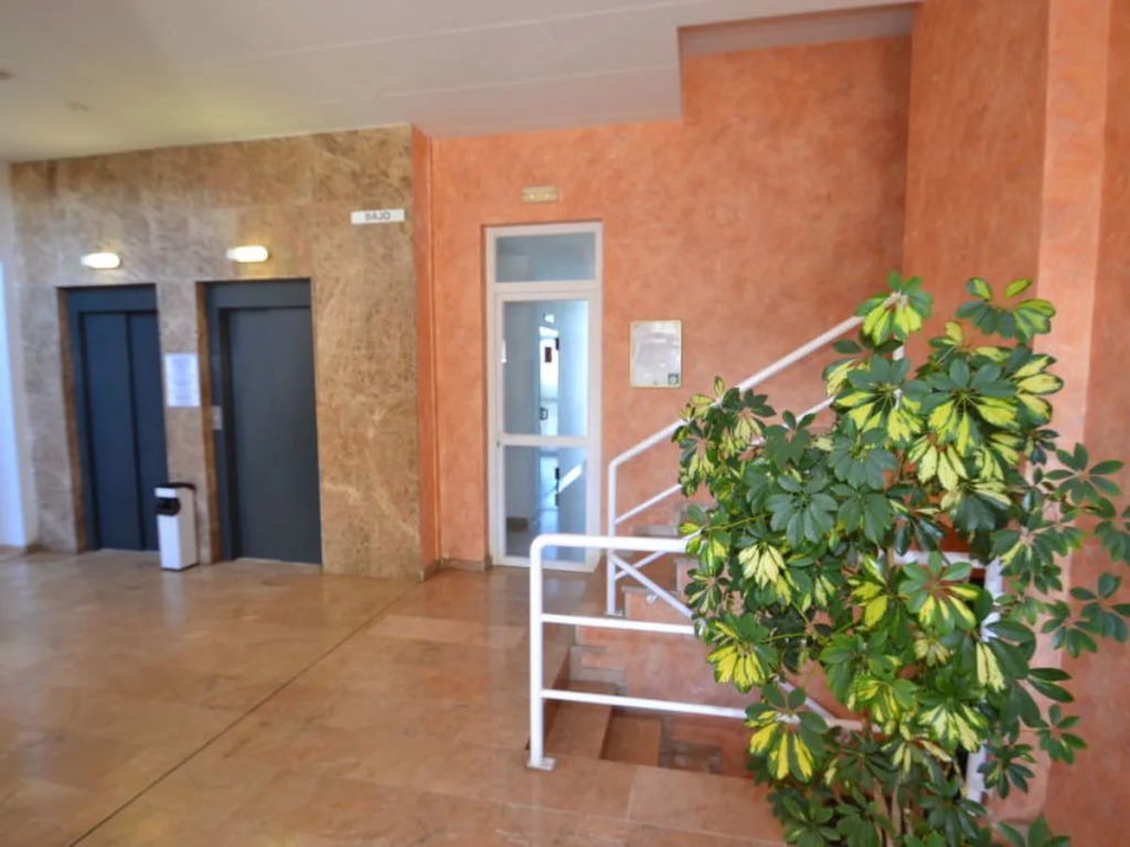Agradable apartamento en Playa La Pineda (Tarragona)
