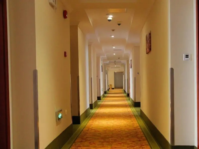 Greentree Inn Shanghai Middle Xinfu Road Huazhi Road Business Hotel